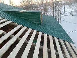 Профнастил для устройства кровли различных объектов